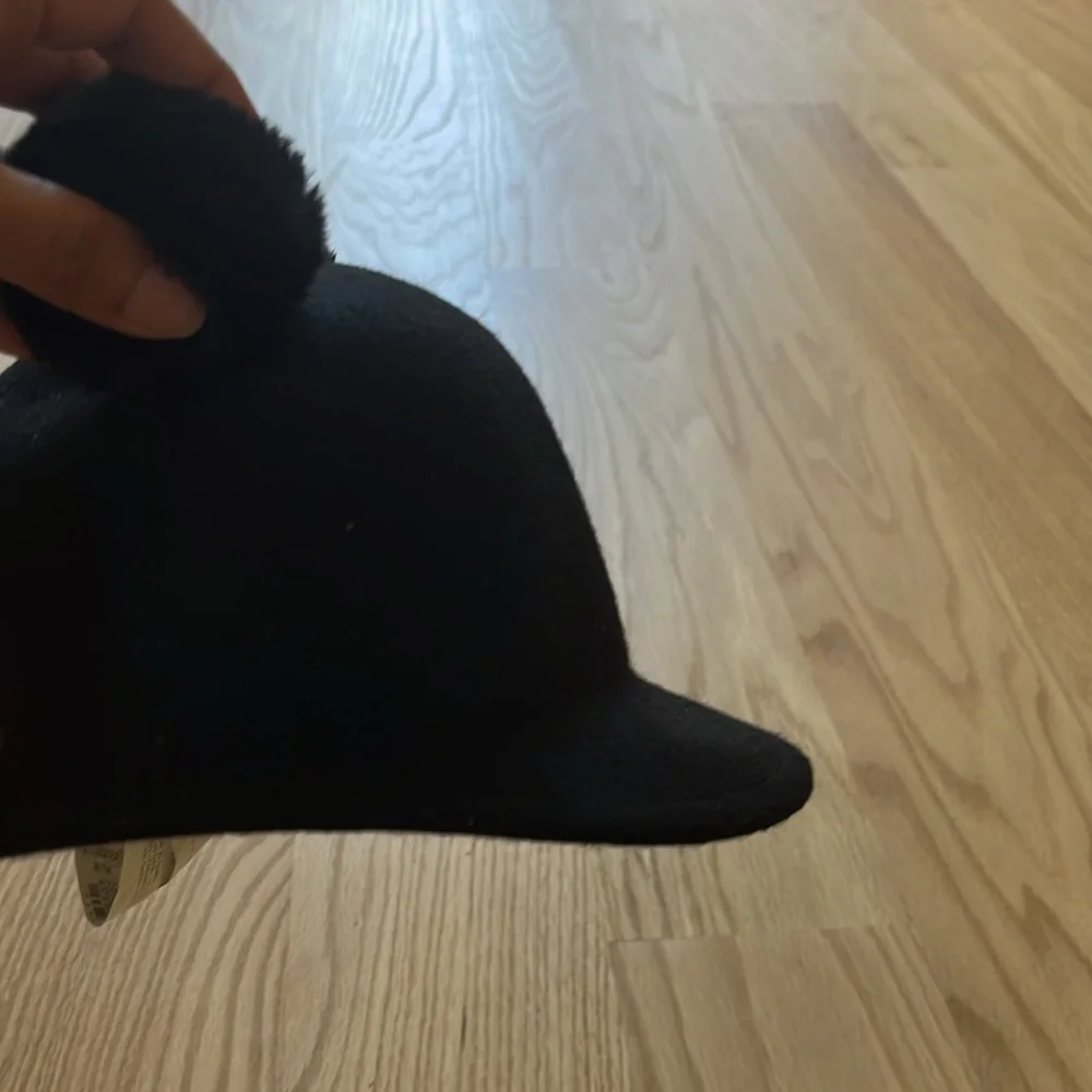 Zara Black Pom-Pom Kids Hat